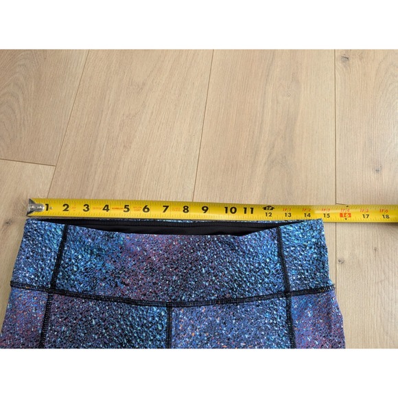 Lululemon‎ Speed Tight V Strive Multi Black RARE "Mermaid" Size 8 W5AGQS - Picture 7 of 14
